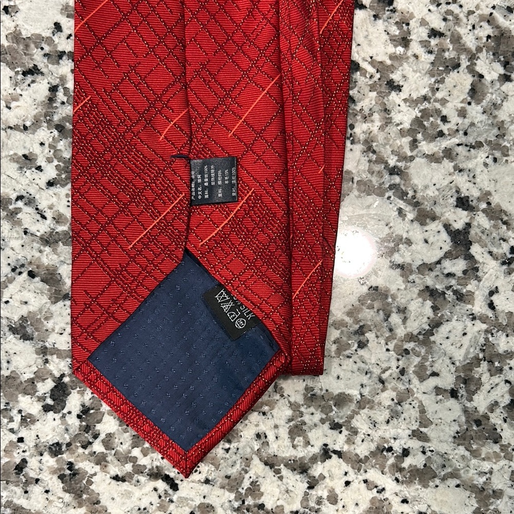Vito Rofolo Red Geometric Pattern Tie - Picture 2 of 6